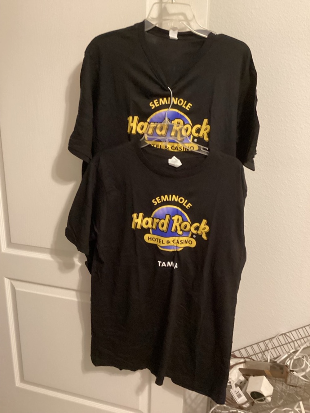 Hard Rock Cafe unisex Black T-Shirt with Yellow and Blue Logo